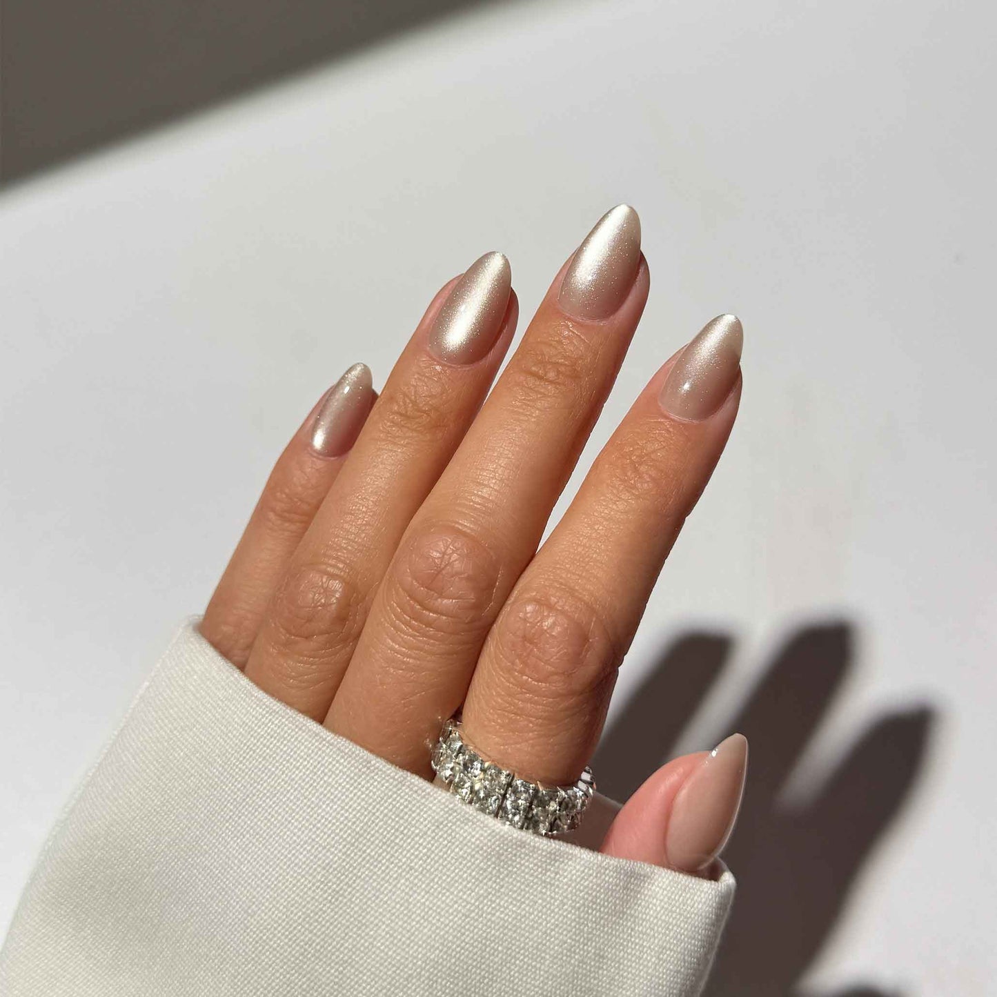 Taupe Illusion