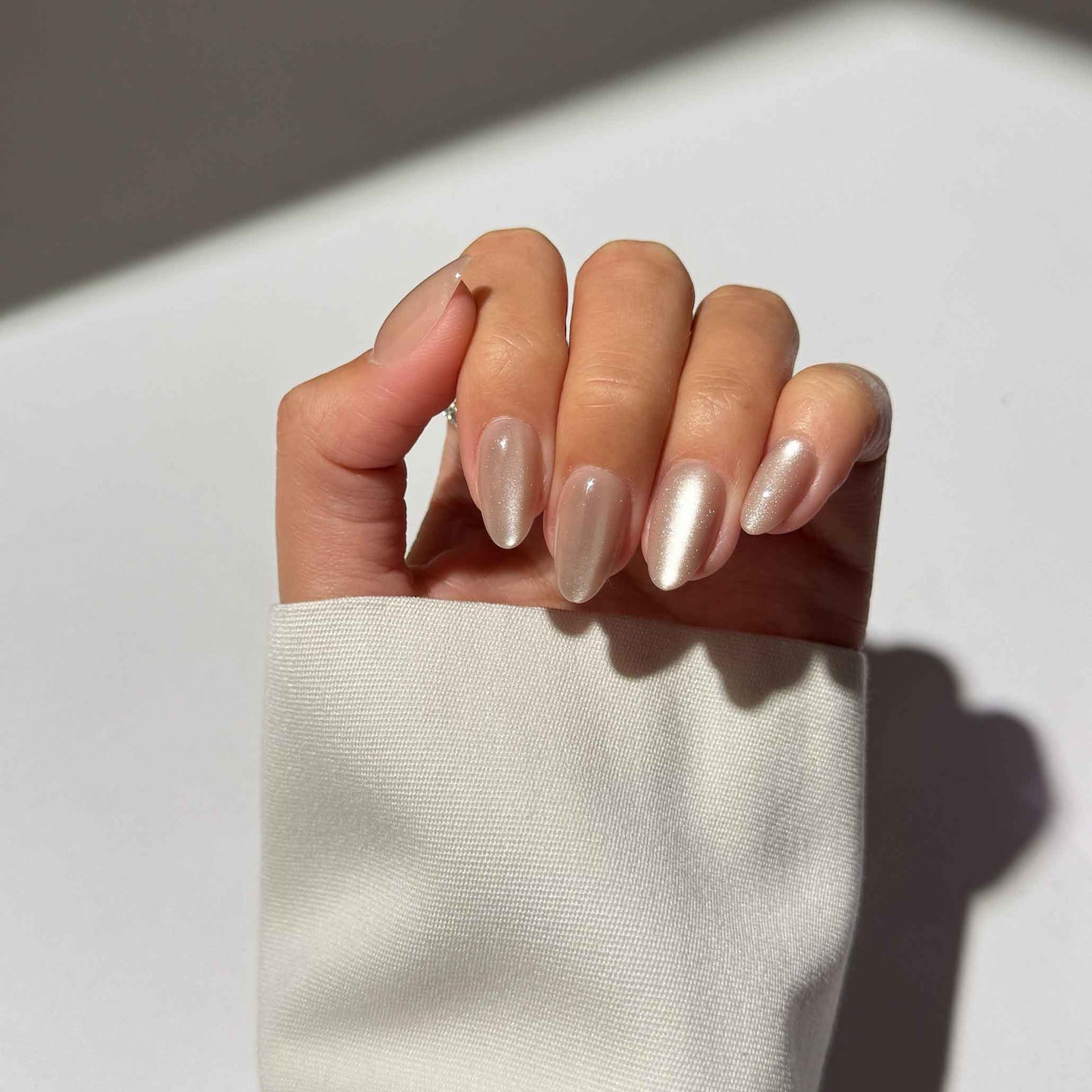 Taupe Illusion