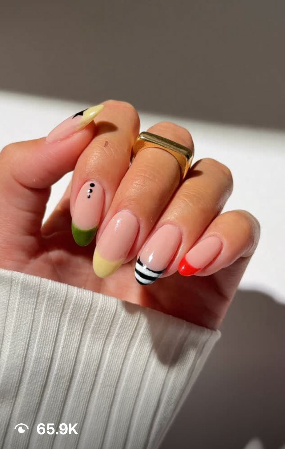 Colourful French tips