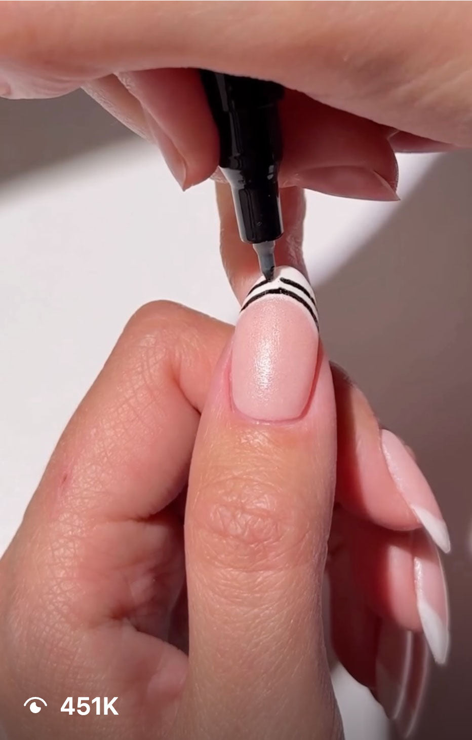 Nail art liner magic